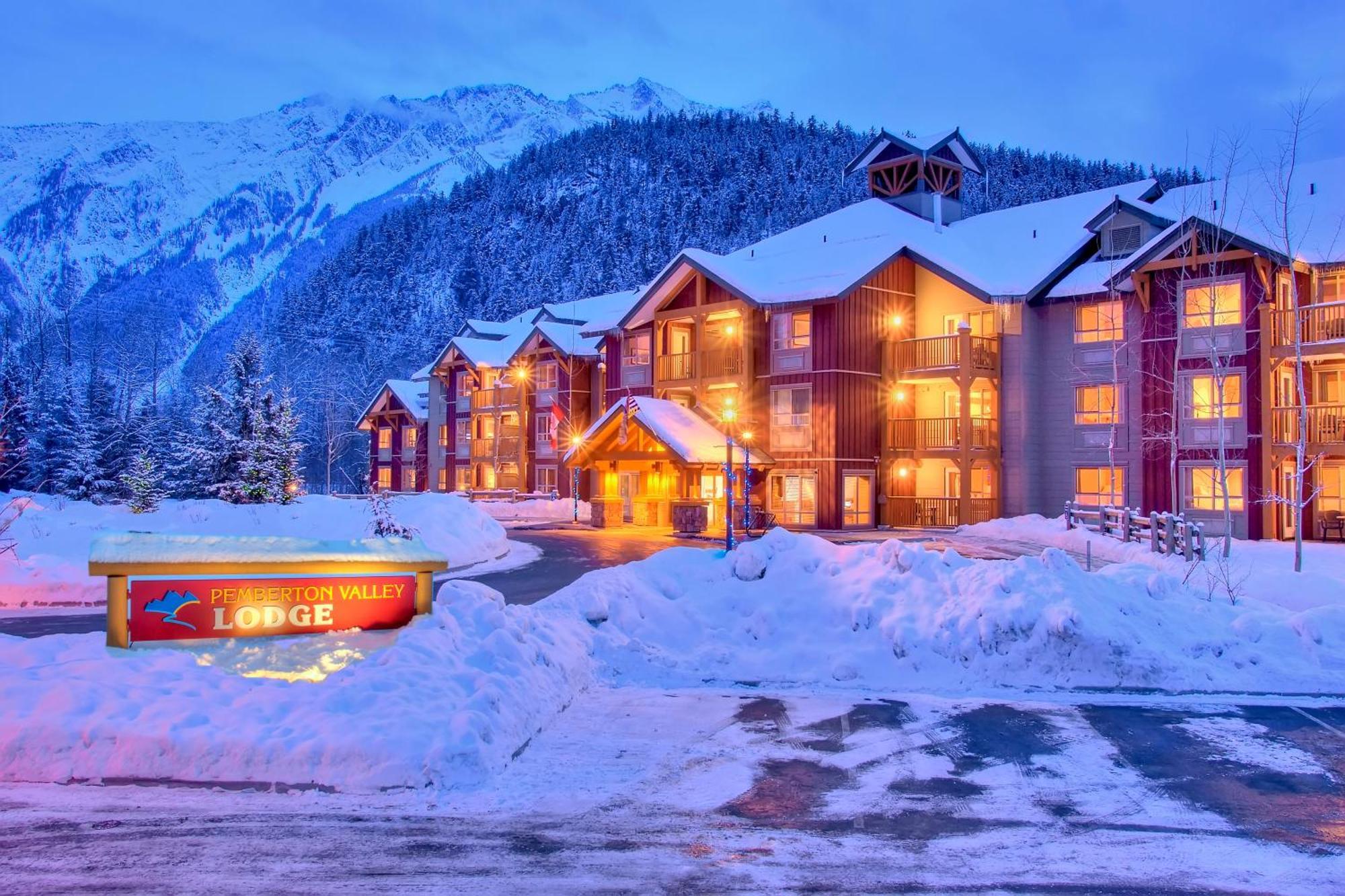 Pemberton Valley Lodge Exterior foto